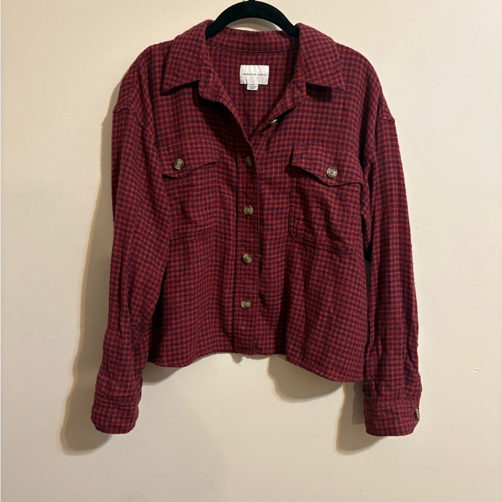 America Eagle Flannel Women’s Medium Crop Plaid button down Shacket burgundy